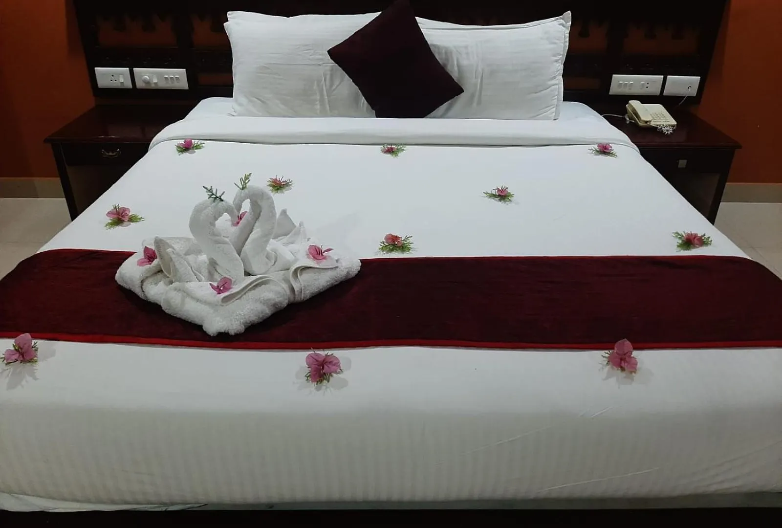 Hotel Haveli Backwater Resort Alappuzha